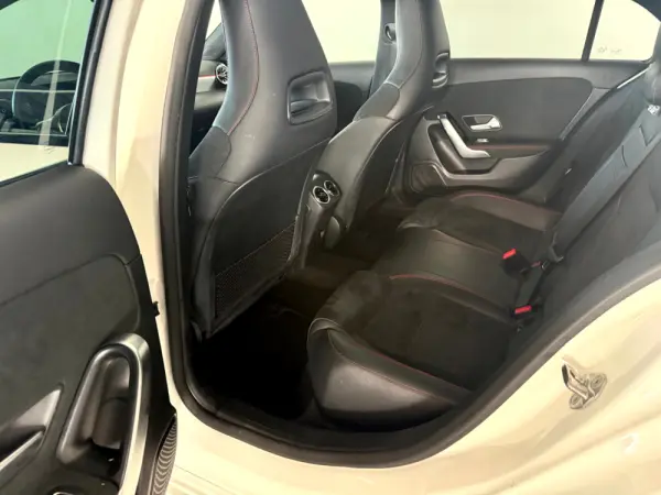Mercedes-Benz A 250 e 8G-DCT Advanced AMG Line 10