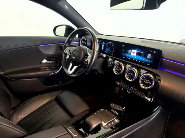 Mercedes-Benz CLA 200 d Shooting Brake Progressive Aut. 52