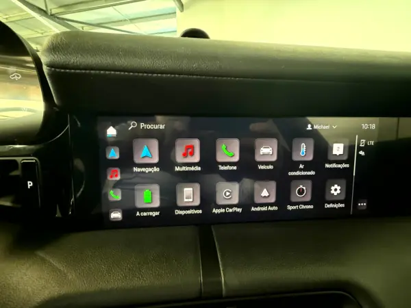 Porsche Taycan 4S 29