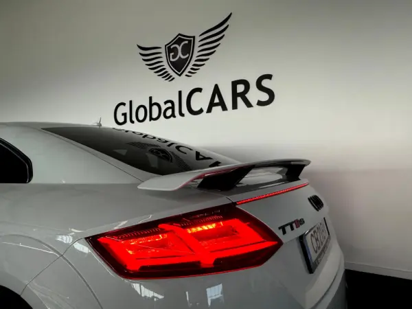 Audi TT RS Coupé 2.5 TFSi quattro S tronic 17