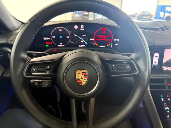 Porsche Taycan Bateria Performance Plus 26