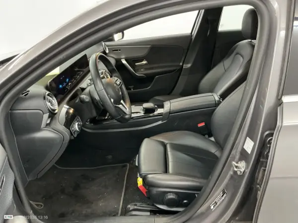 Mercedes-Benz A 250 e 8G-DCT Advanced Progressive 6