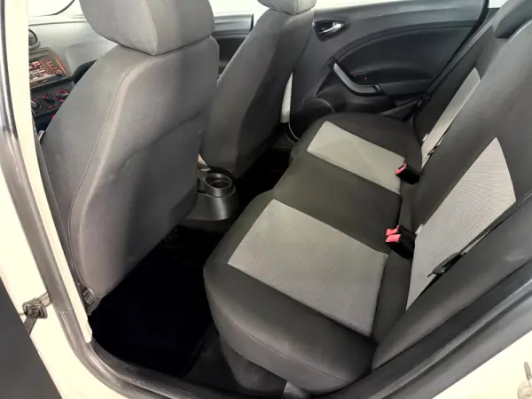SEAT Ibiza 1.4 TDI Style 10