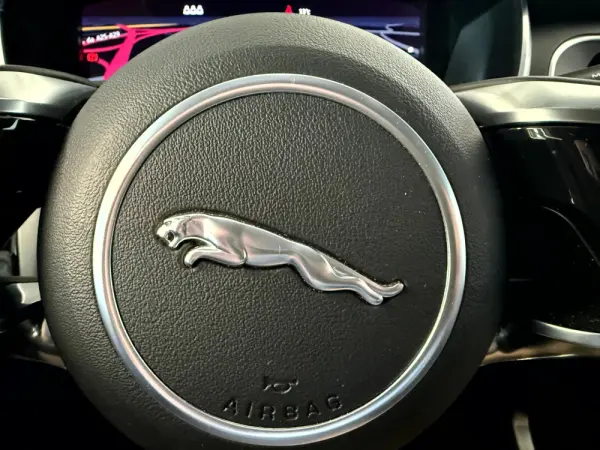 Jaguar I-Pace EV400 AWD HSE 36