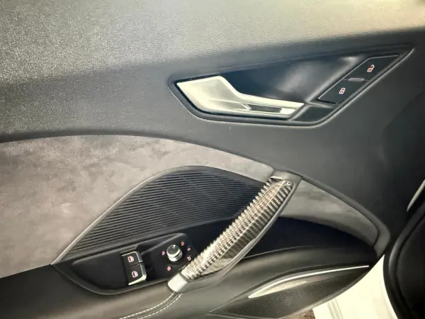 Audi TT RS Coupé 2.5 TFSi quattro S tronic 20