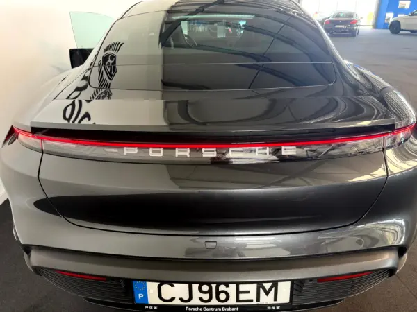 Porsche Taycan Bateria Performance Plus 32