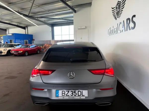 Mercedes-Benz CLA 200 d Shooting Brake Progressive Aut. 12