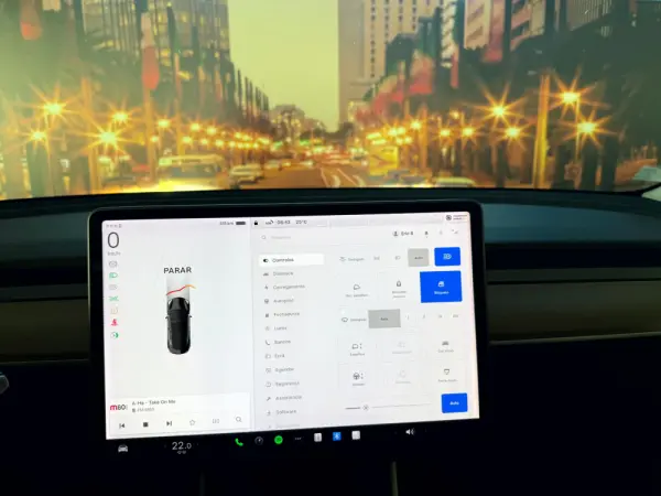 Tesla Model 3 Long-Range Dual Motor AWD 18