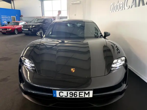 Porsche Taycan Bateria Performance Plus 31