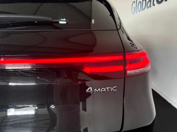 Mercedes-Benz EQC 400 4Matic 10