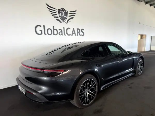 Porsche Taycan Bateria Performance Plus 28