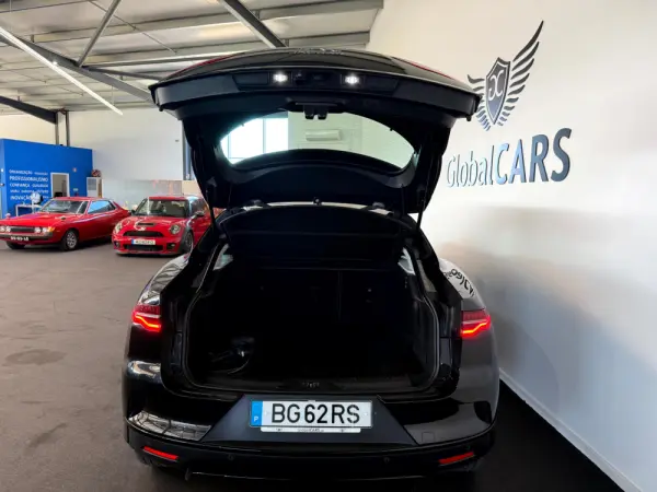 Jaguar I-Pace EV400 AWD HSE 18