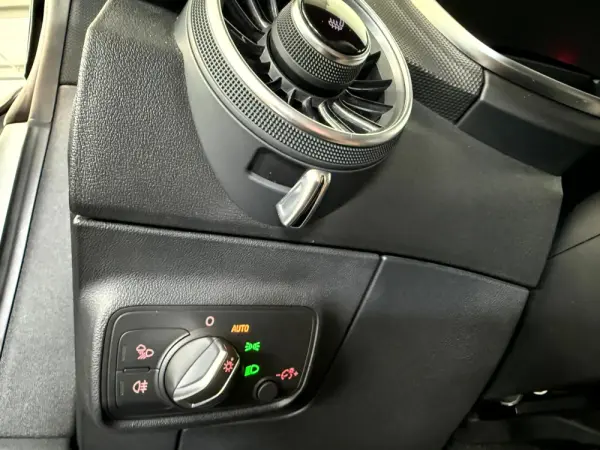 Audi TT RS Coupé 2.5 TFSi quattro S tronic 24