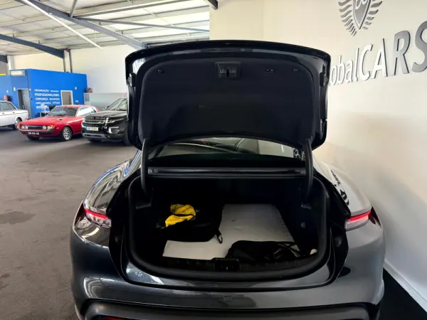 Porsche Taycan Bateria Performance Plus 10