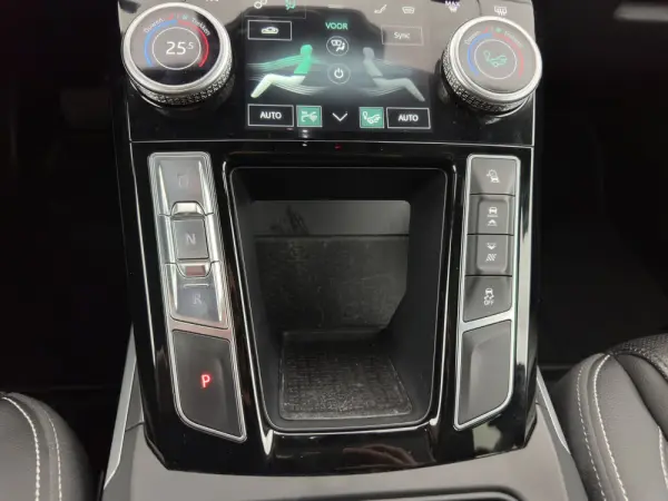 Jaguar I-Pace EV400 AWD HSE 12