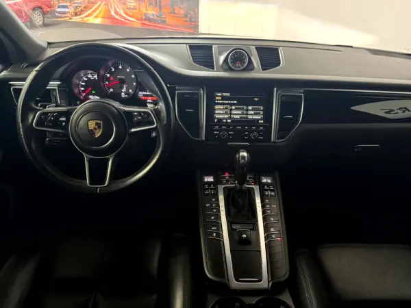 Porsche Macan S PDK 16