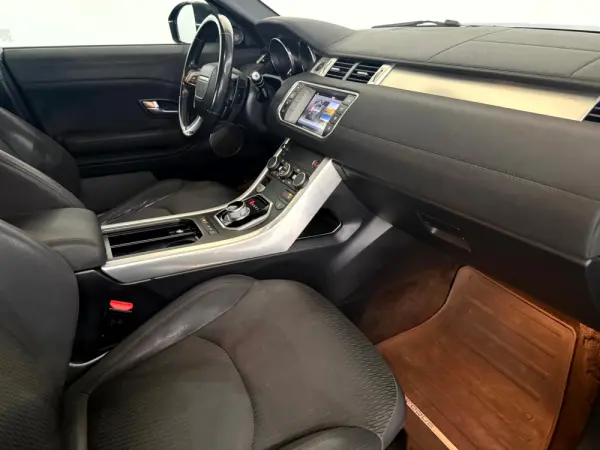 Land Rover Range Rover Evoque 2.0 D180 AWD HSE Auto 18