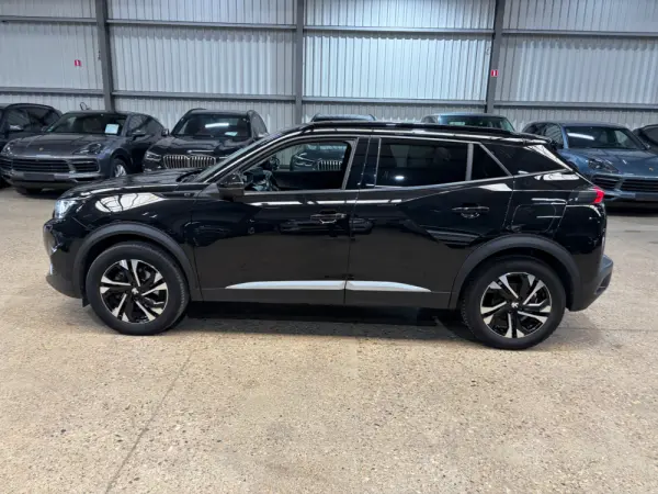 Peugeot e-2008 50 kWh Allure 11