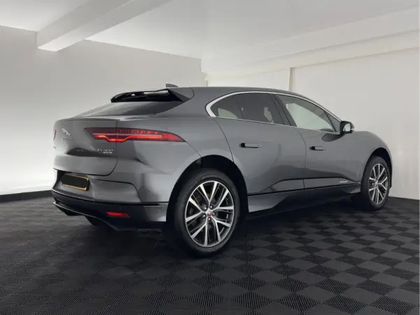 Jaguar I-Pace EV400 AWD HSE 3