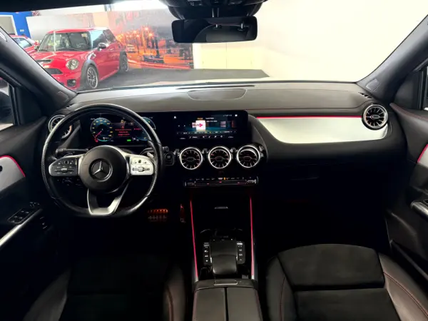 Mercedes-Benz EQA 250 AMG Line 13