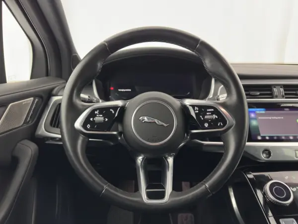 Jaguar I-Pace EV400 AWD HSE 5