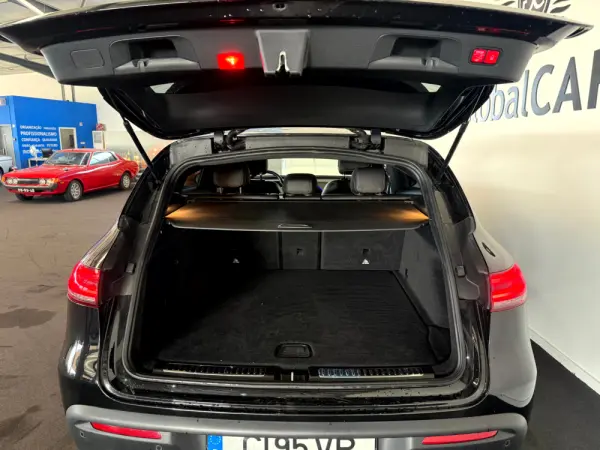 Mercedes-Benz EQC 400 4Matic 11