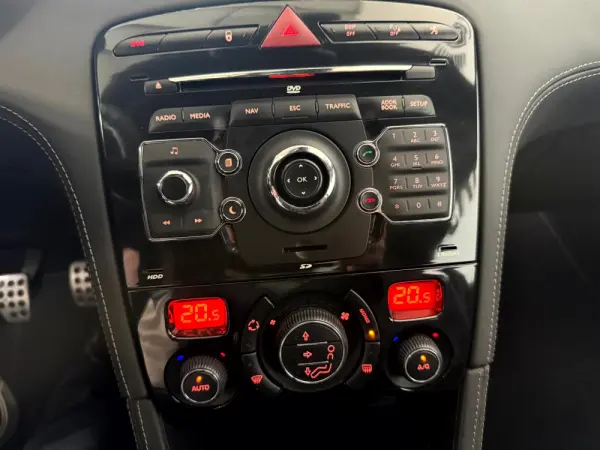 Peugeot RCZ 1.6 155 THP Onyx 19