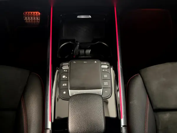 Mercedes-Benz EQA 250 AMG Line 16