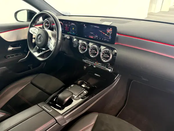 Mercedes-Benz A 250 e 8G-DCT Advanced AMG Line 29