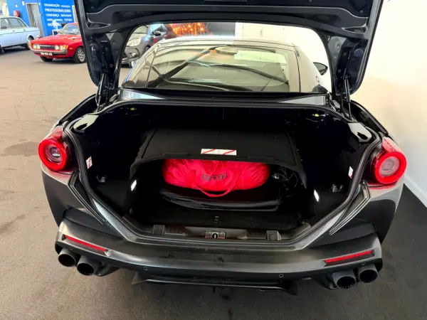 Ferrari Portofino 3.9 Twin-Turbo V8 14