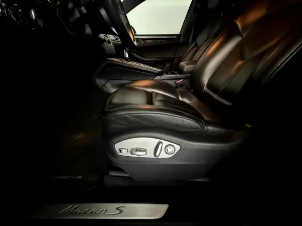 Porsche Macan S PDK 20