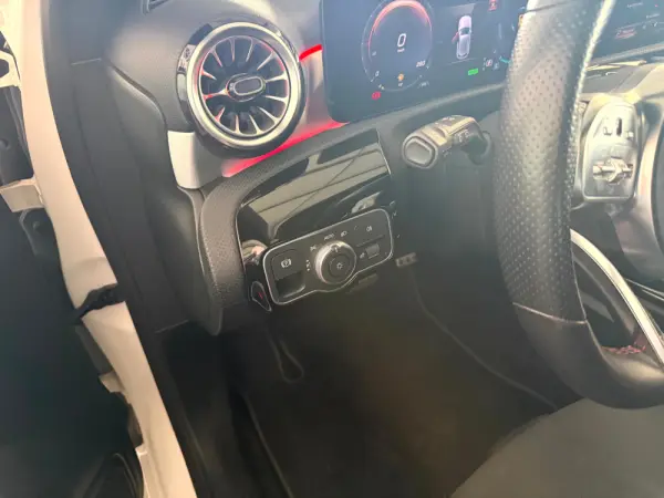 Mercedes-Benz A 250 e 8G-DCT Advanced AMG Line 32