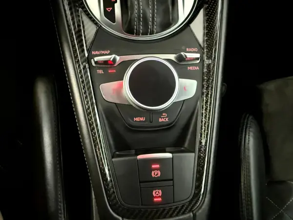 Audi TT RS Coupé 2.5 TFSi quattro S tronic 31