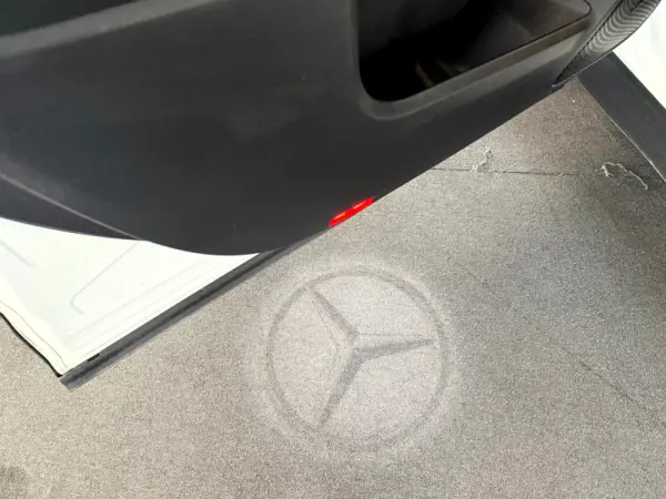 Mercedes-Benz EQA 250 AMG Line 19