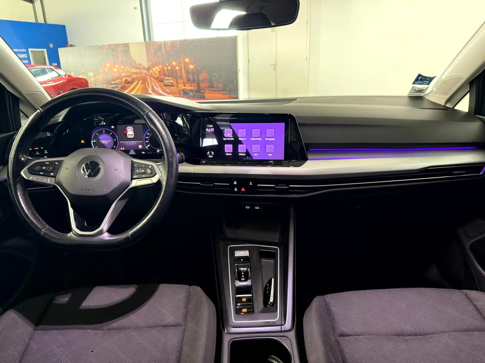 Volkswagen Golf 2.0 TDi BlueMotion DSG Highline 13