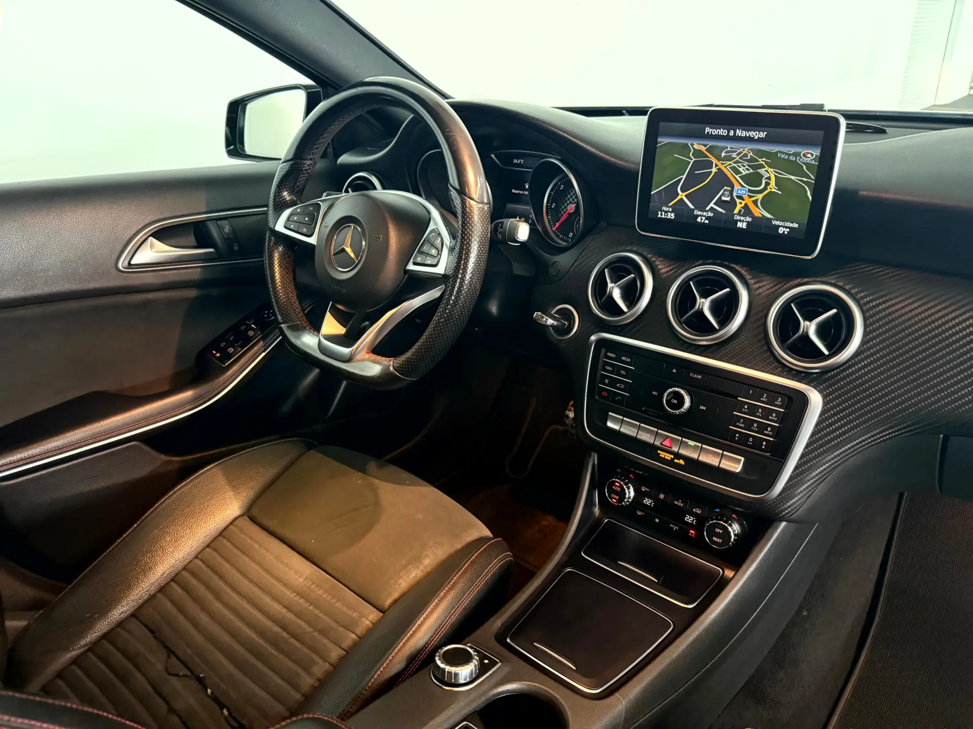 Mercedes-Benz A 180 d 7G-DCT AMG Line 29