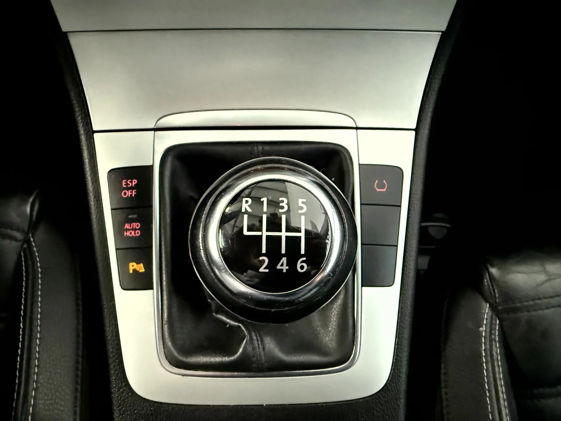 Volkswagen Passat CC 2.0 TDi BlueMotion 28