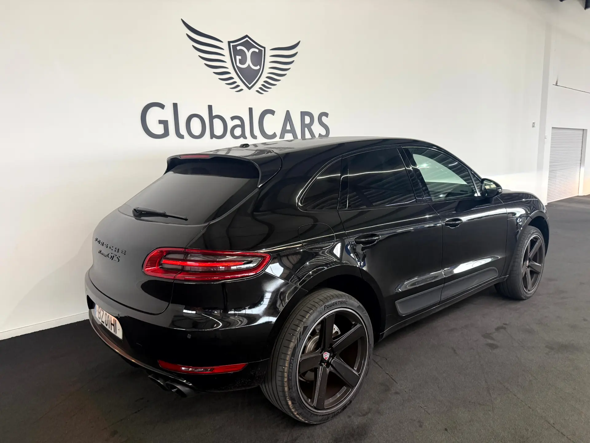 Porsche Macan S PDK 33