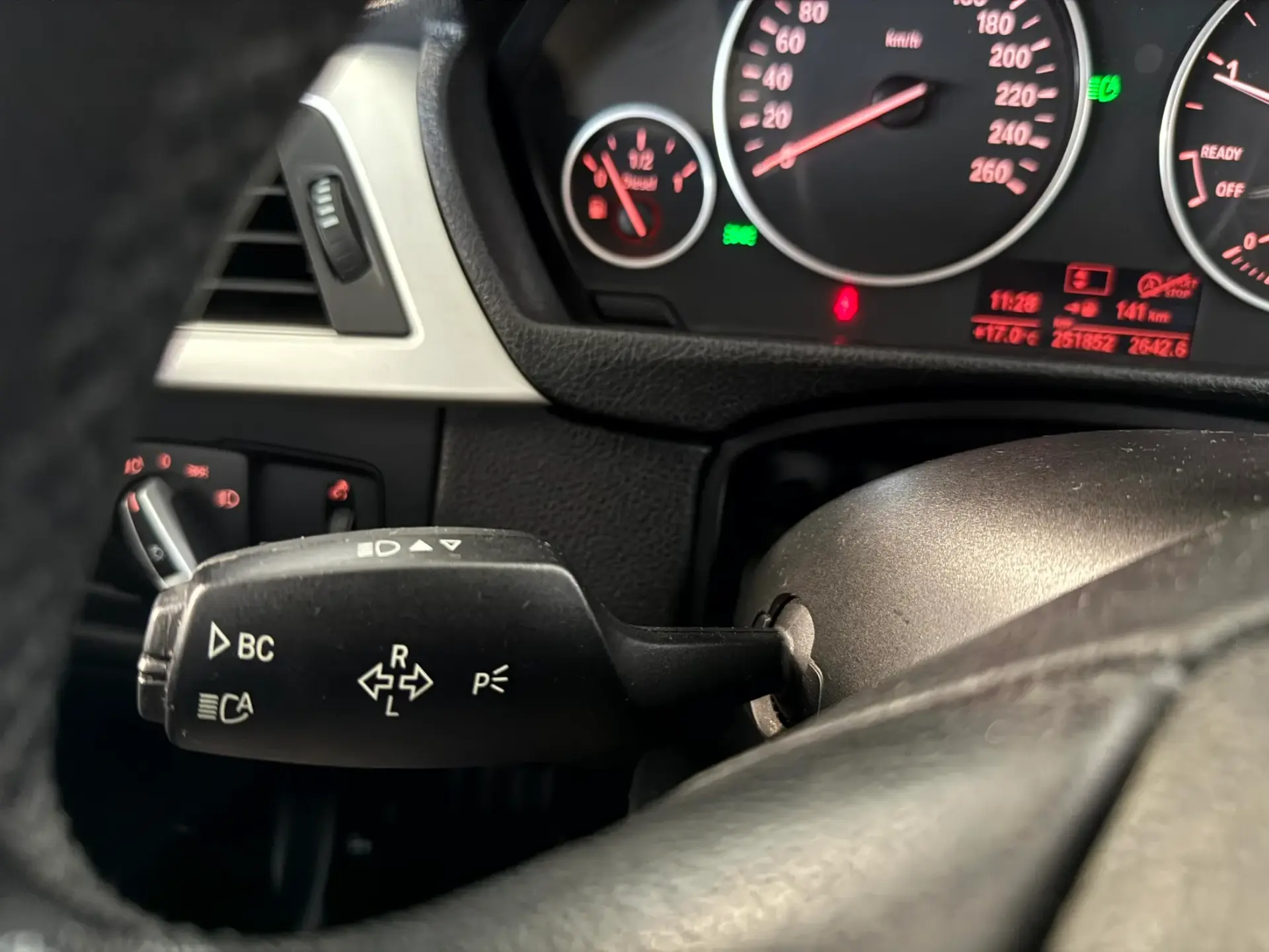 BMW 318 d Touring Navigation 8