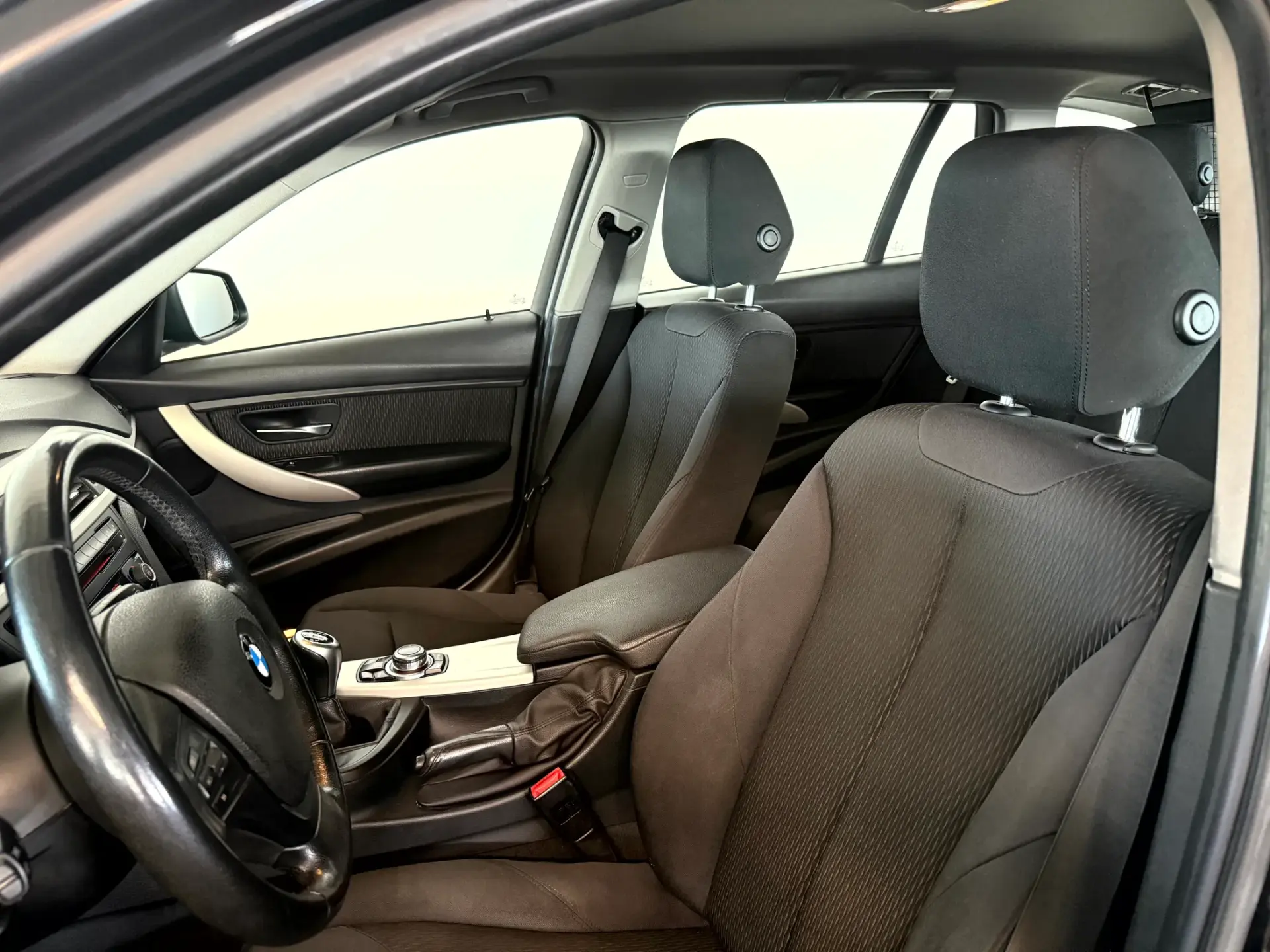 BMW 318 d Touring Navigation 20