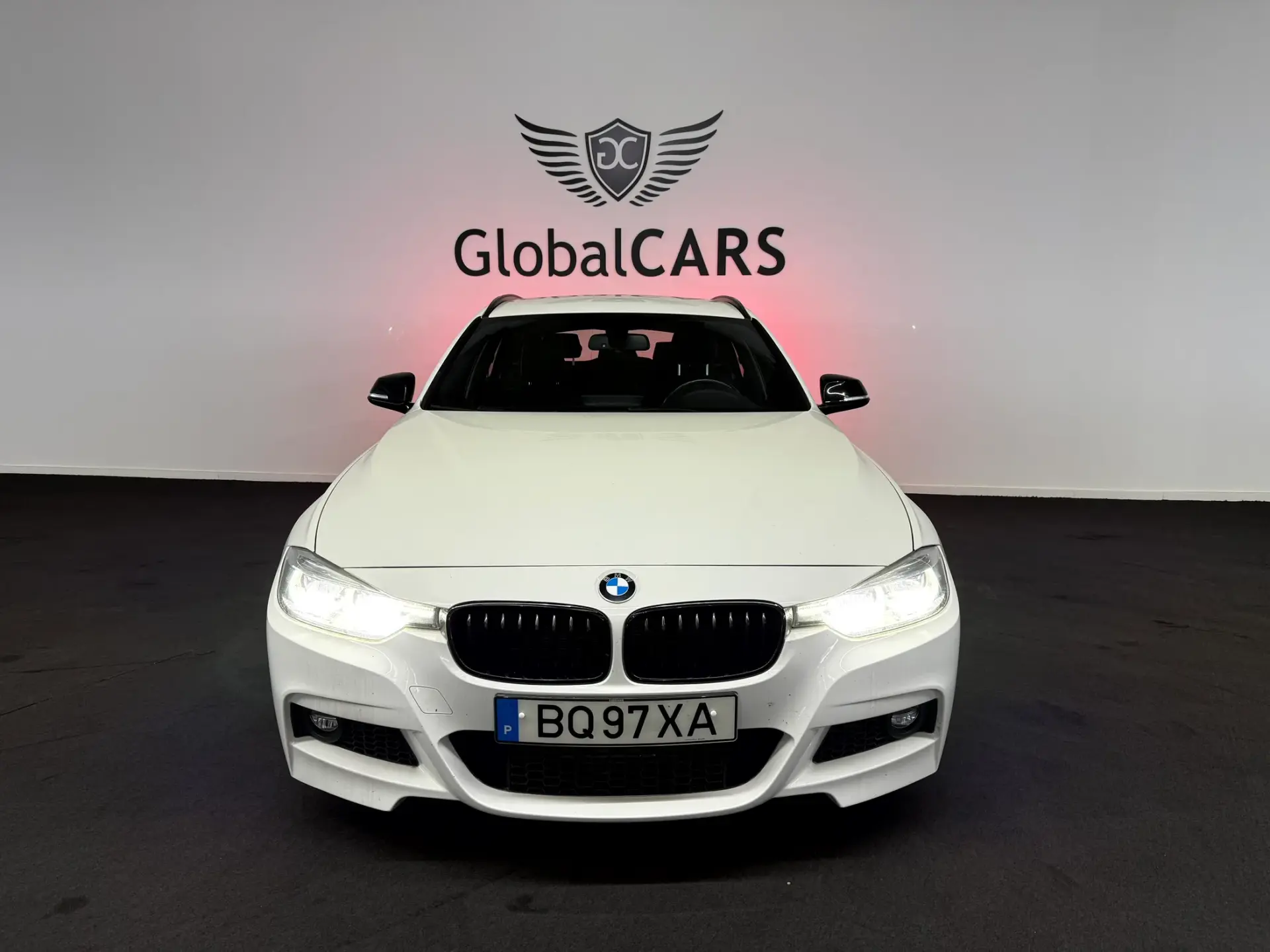 BMW 318 i Pack M Auto 2