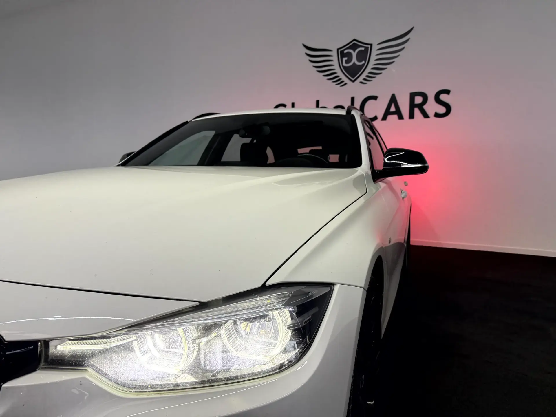 BMW 318 i Pack M Auto 5