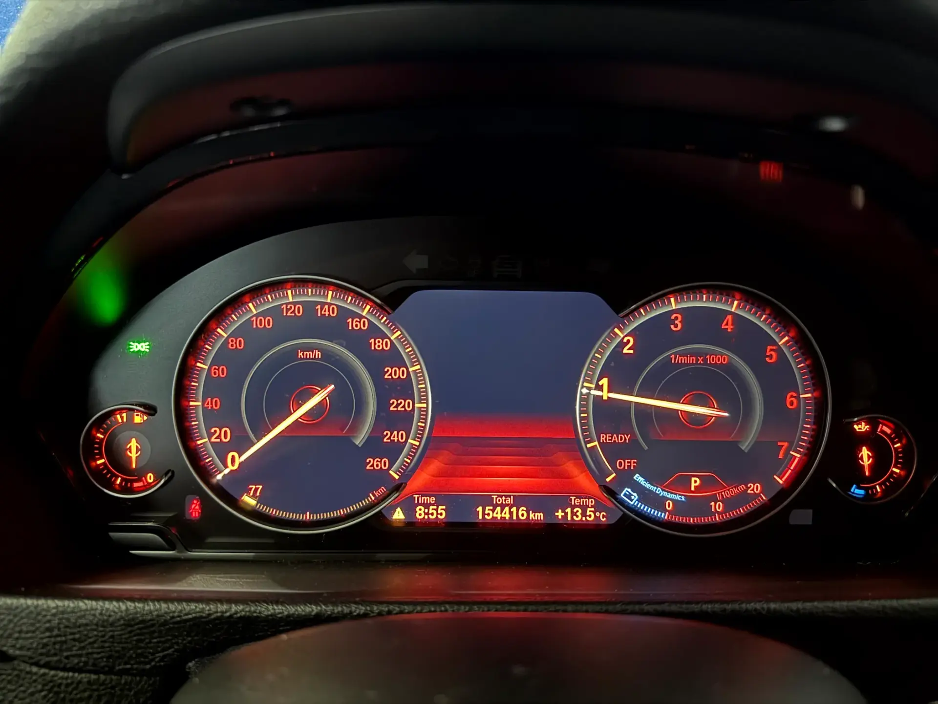 BMW 318 i Pack M Auto 34