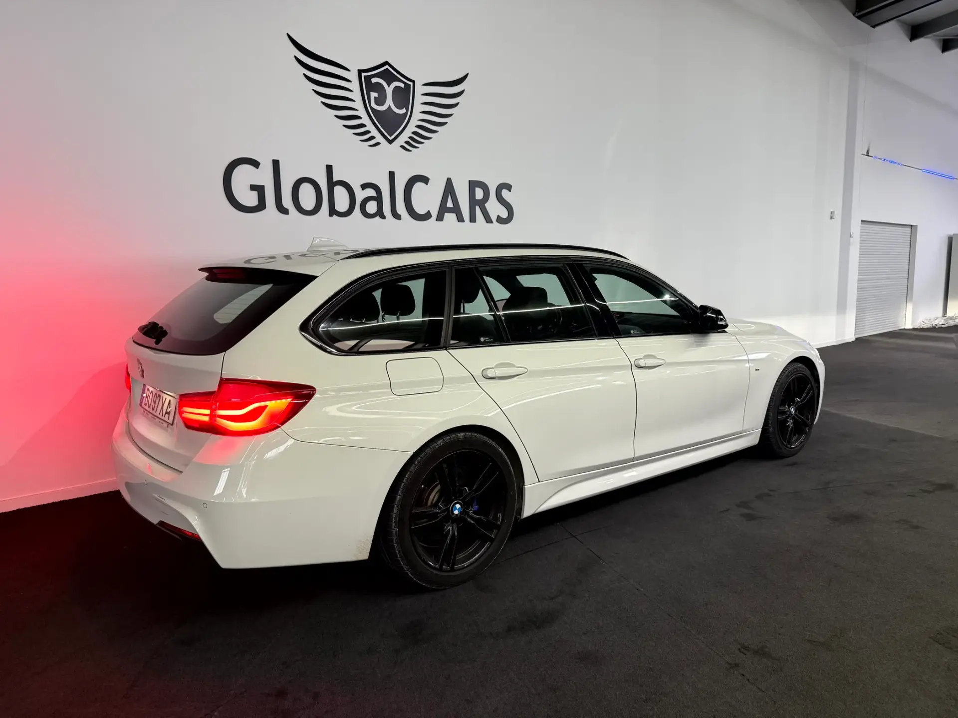 BMW 318 i Pack M Auto 39