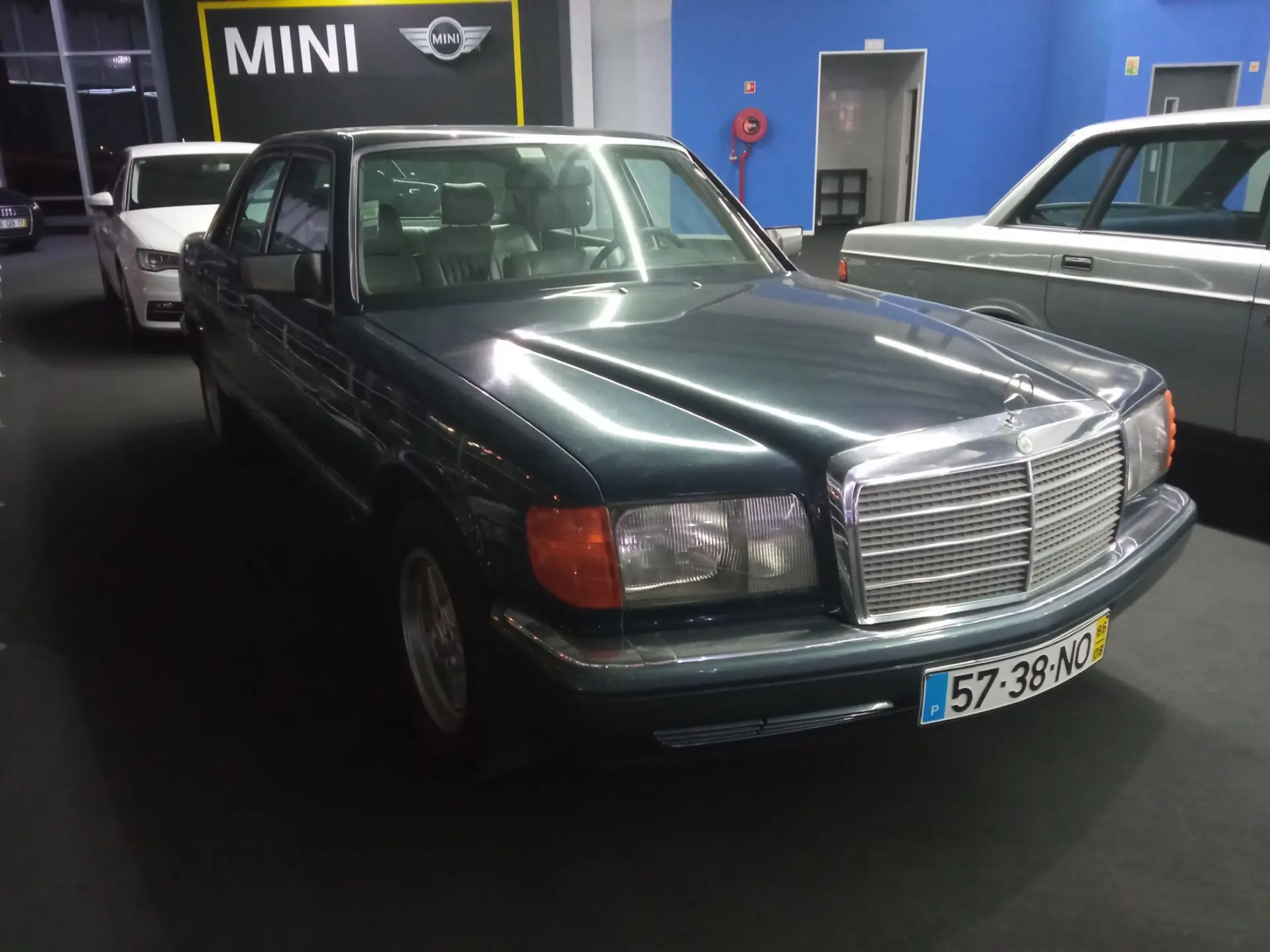 Mercedes-Benz 300 E 2