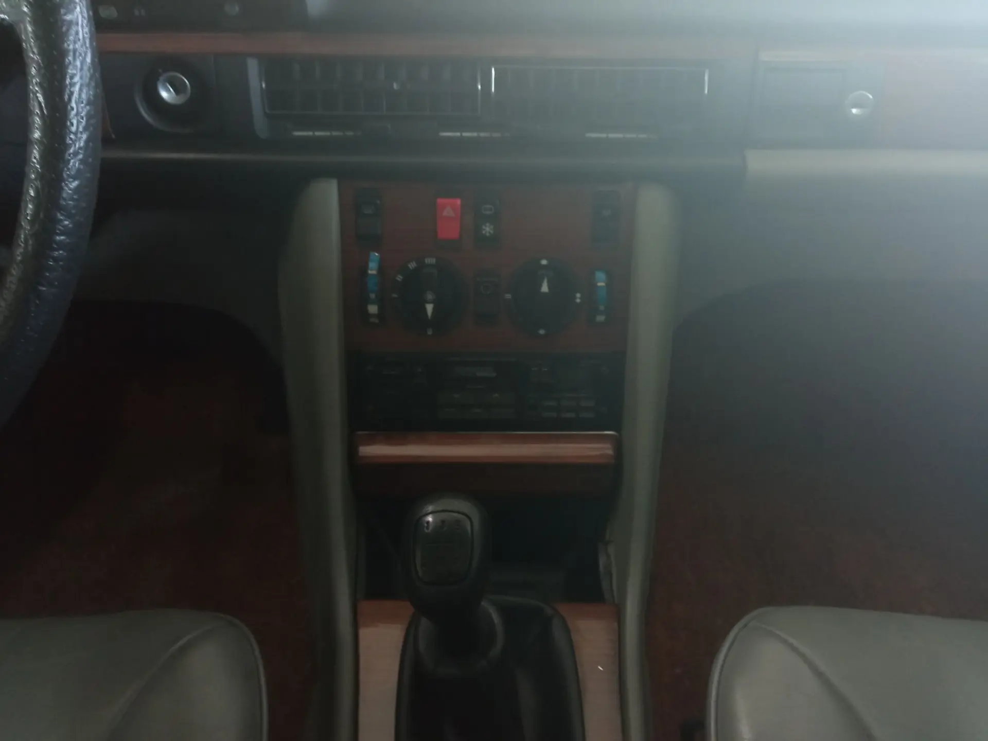 Mercedes-Benz 300 E 7