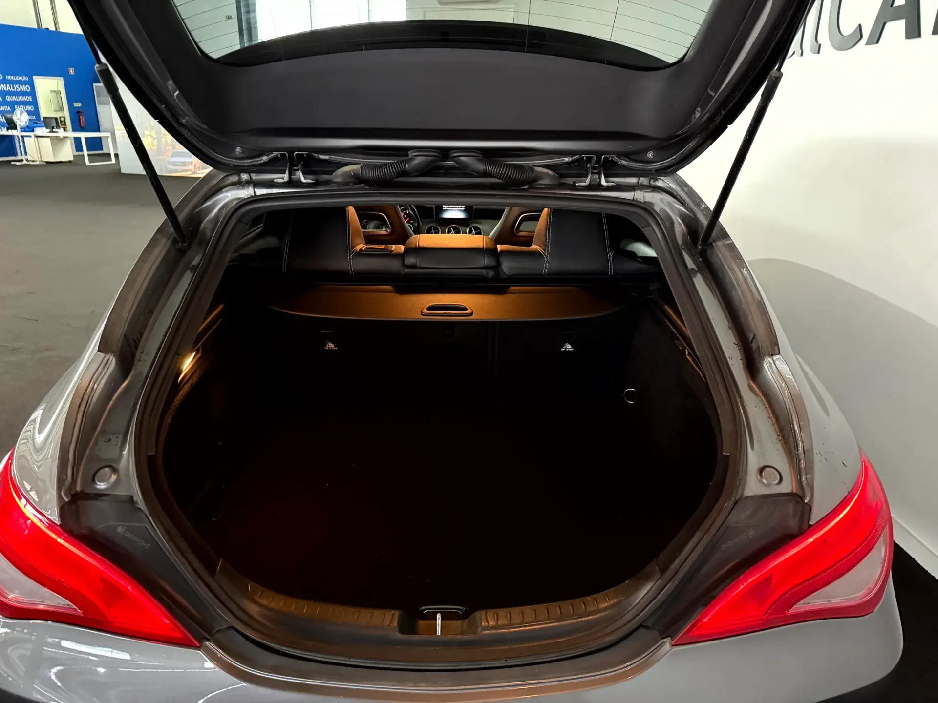 Mercedes-Benz CLA 180 d Shooting Brake Urban Aut. 3