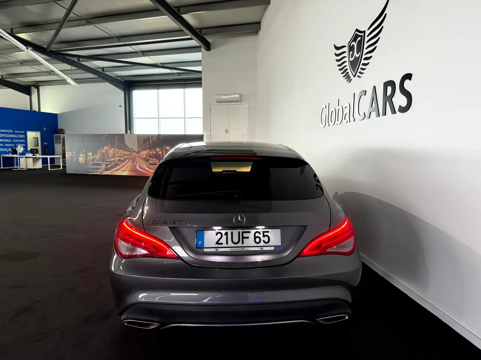 Mercedes-Benz CLA 180 d Shooting Brake Urban Aut. 37
