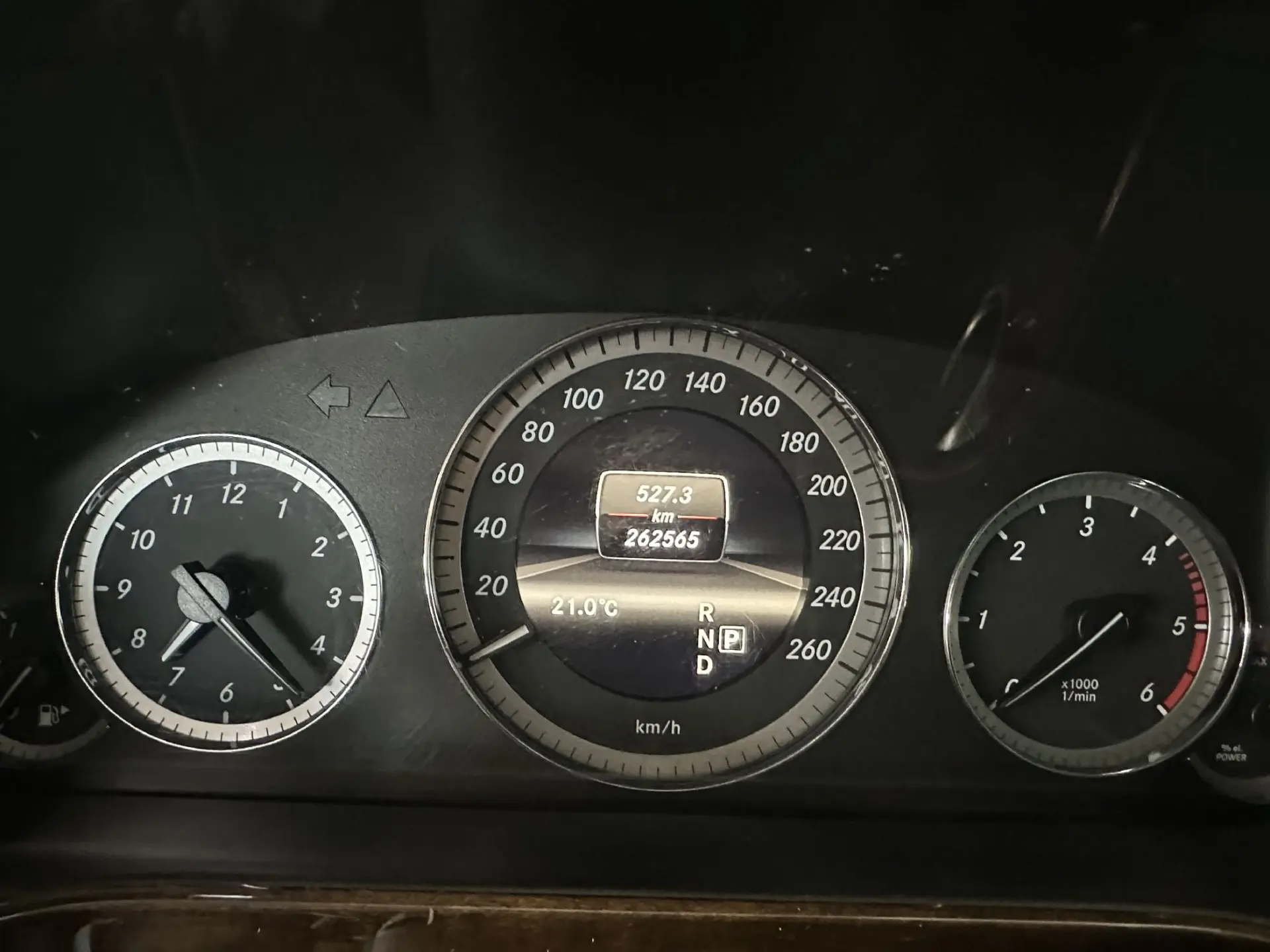 Mercedes-Benz E 300 Bluetec Hybrid Avantgarde 16