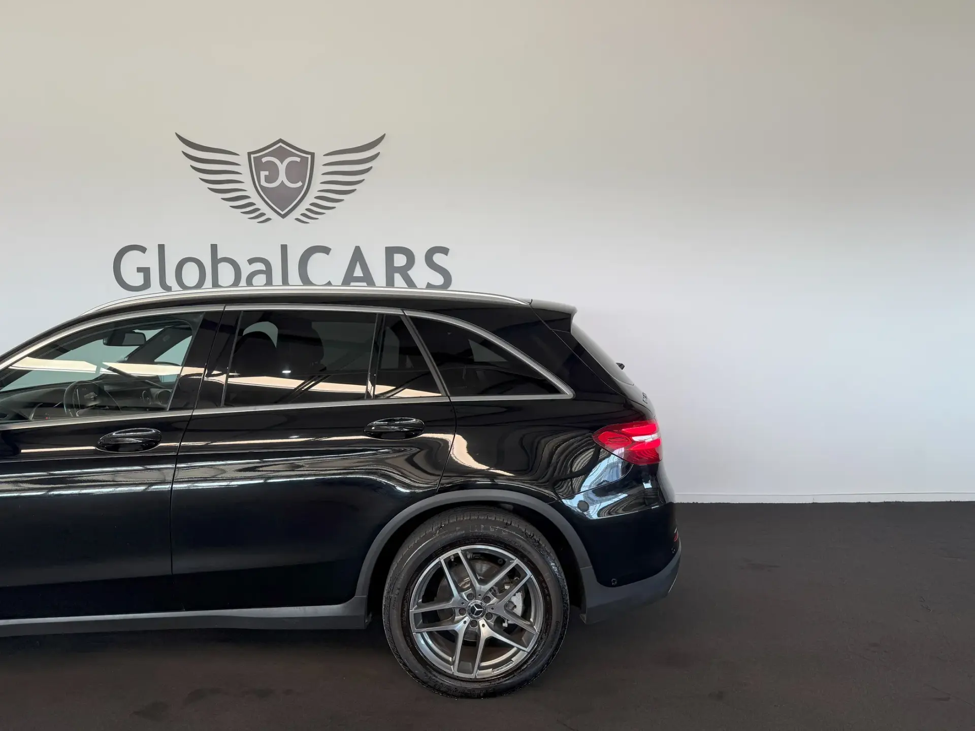 Mercedes-Benz GLC 220 d 4Matic 9G-TRONIC AMG Line 7
